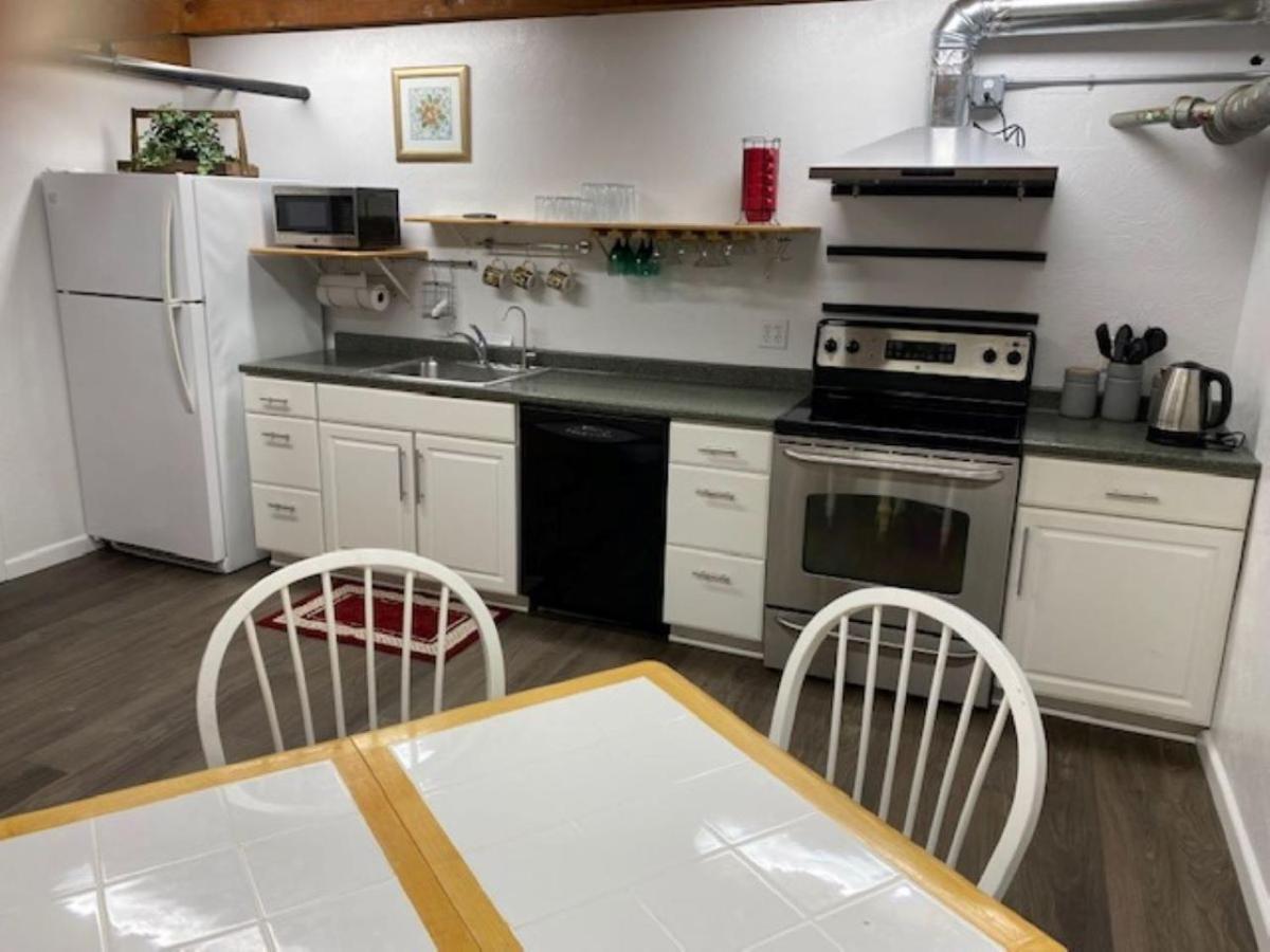 Spacious Lower Level Living All For You! Corvallis Eksteriør bilde
